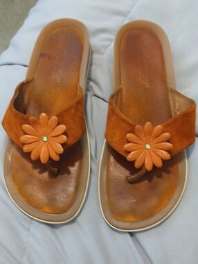 Mila Paoli Orange Floral Toe-Post Sandals